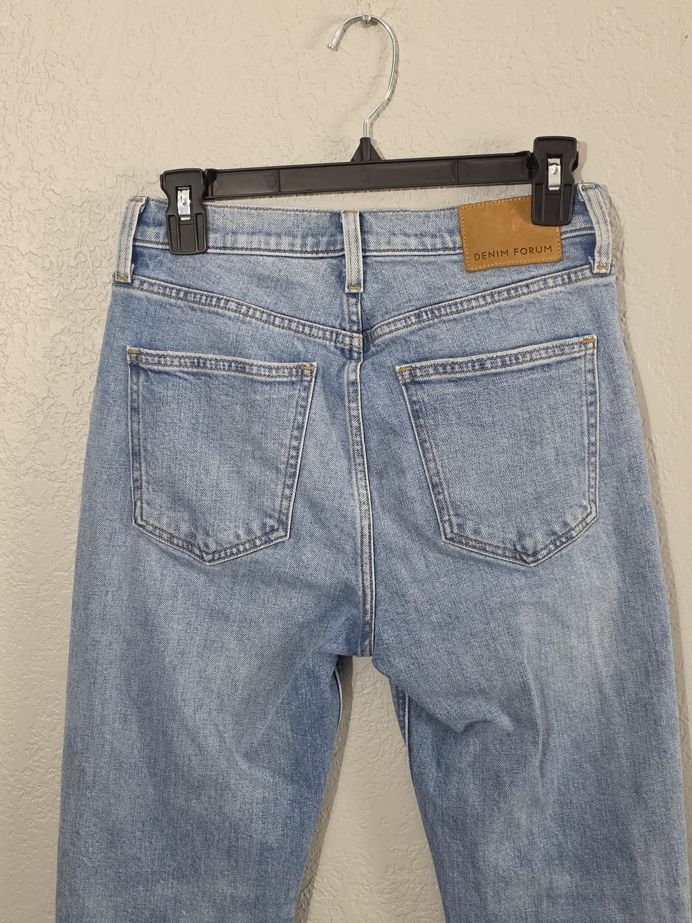 Aritzia/Denim Forum The Yoko High Rise Slim Jeans Light Wash High Rise Womens 27 - Picture 8 of 14